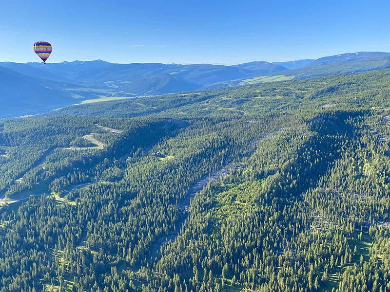 montana mountain views hot air balloon ride